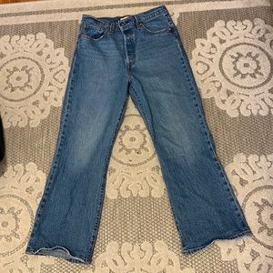 Levi’s Ribcage Crop Boot